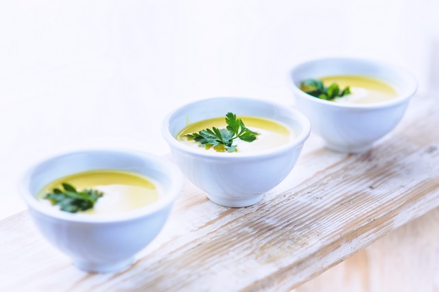 https://hibourbonnais.com/wp-content/uploads/2017/04/leek-soup.jpg